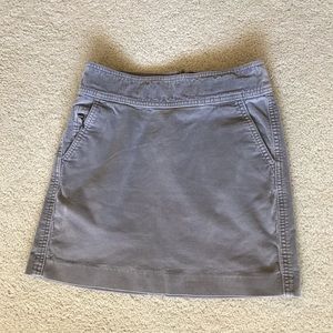 Banana Republic gray skirt
